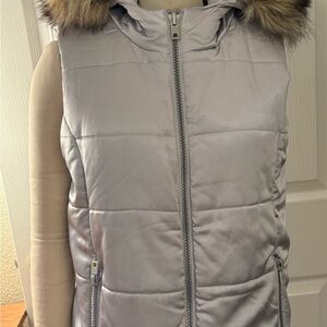 Liz Claiborne Silver Puffer Vest with Faux Fur Hood